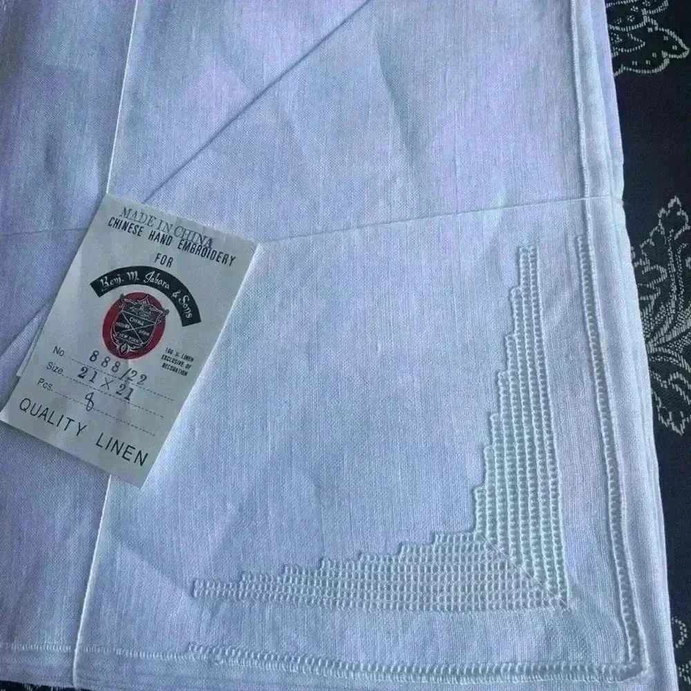Vintage 1960 BENJAMIN M. JABARA & SONS white linen napkins hand embroidered 8 ct - Picture 6 of 11